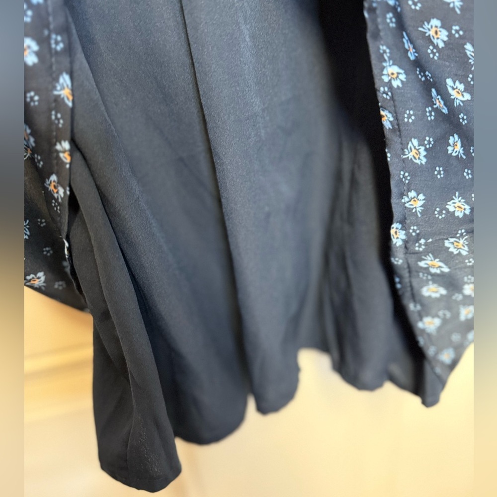 American Eagle Dress Womens Medium Navy Blue Floral Lace Trim Satin Cut Out M - Picture 6 of 9